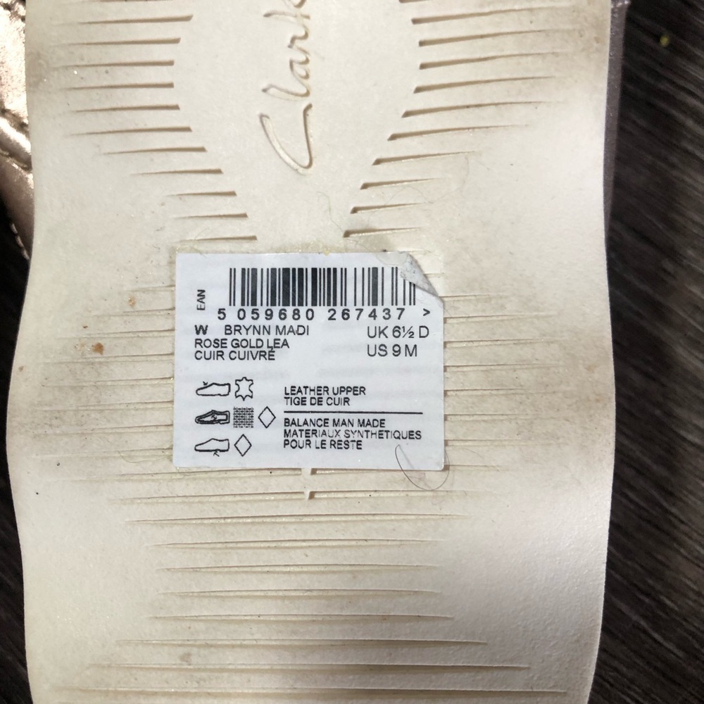 Clarks Collection Brynn Madi Rose Gold Metallic Leather Sandals Size 9 - Picture 5 of 6